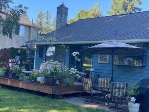 25733 Lake Wilderness Country Club Dr SE in Maple Valley, WA - Building Photo - Building Photo