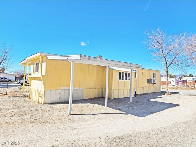 property at 1080 W Windsong Ln