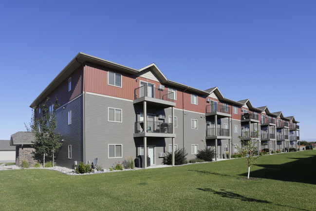 Sterling Pointe Apartment Community in Grand Forks, ND - Foto de edificio - Building Photo