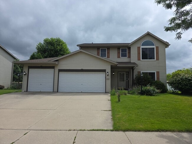 property at 2535 Emslie Dr