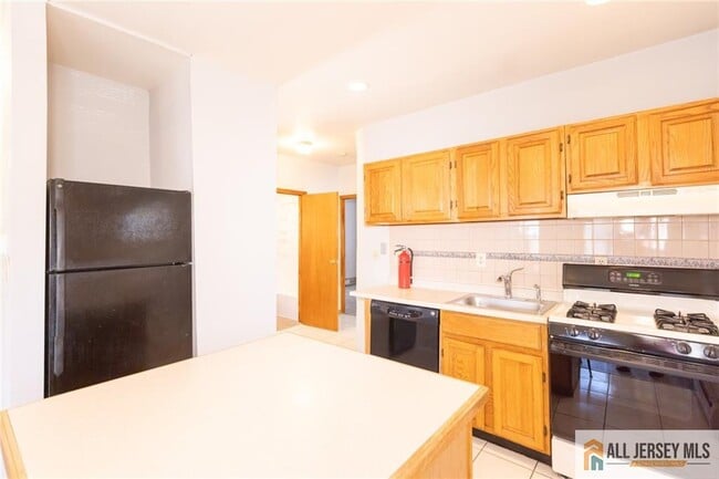 204 Livingston St in Westfield, NJ - Building Photo - Building Photo