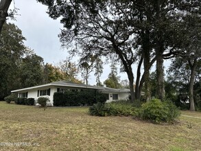 5207 Santa Rosa Way in Jacksonville, FL - Building Photo - Building Photo