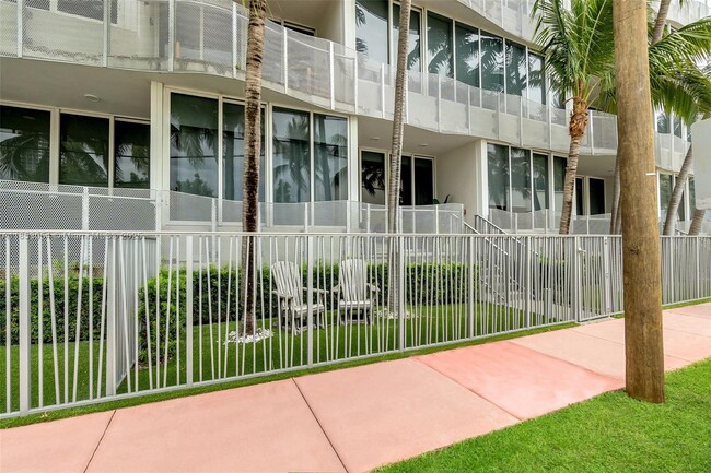 property at 2100 Park Ave