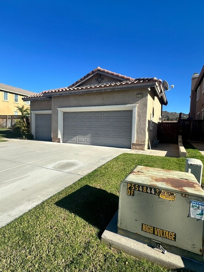 15190 Legendary Dr in Moreno Valley, CA - Building Photo - Building Photo