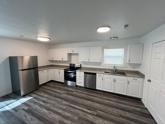 property at 949 St Louis St