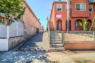 149 N Alexandria Ave in Los Angeles, CA - Building Photo - Building Photo