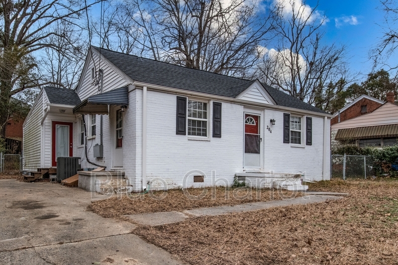 204 Red Oak Ave in Durham, NC - Foto de edificio