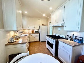 3526 Santa Maria Ln in Santa Barbara, CA - Building Photo - Building Photo
