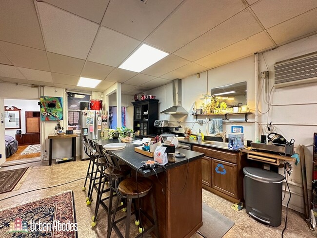 3605 N Damen Ave, Unit M05B in Chicago, IL - Building Photo - Building Photo