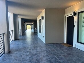 63 Skull Creek Dr in Hilton Head Island, SC - Building Photo - Building Photo