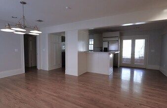 4702 Shadow Ln in Austin, TX - Building Photo - Building Photo