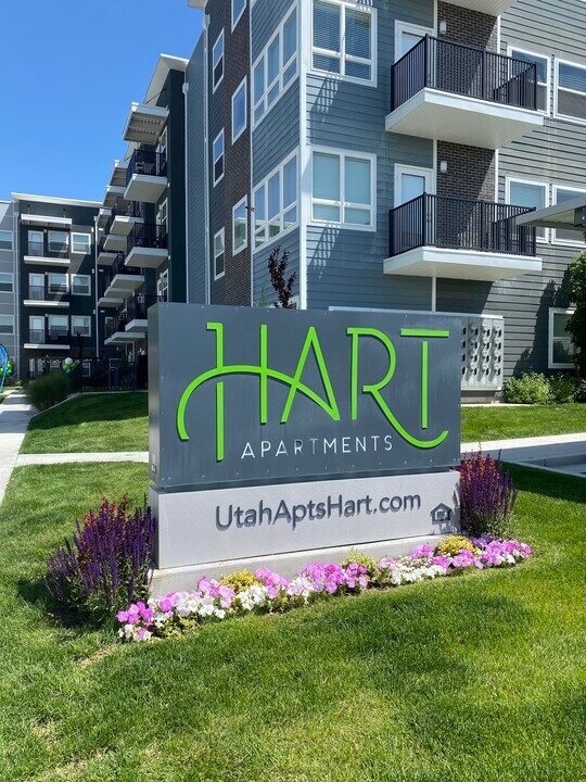 Hart Apartments in Clearfield, UT - Building Photo