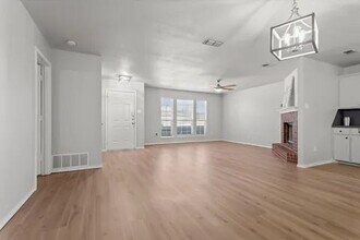 6221 13th St in Lubbock, TX - Building Photo - Building Photo