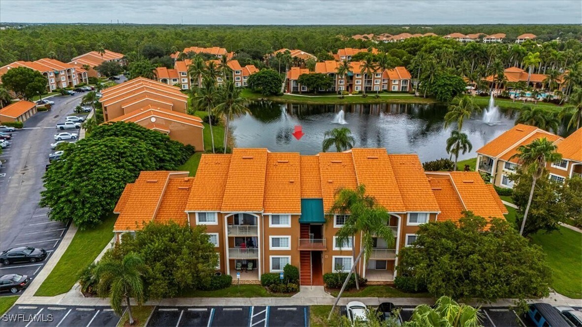 1205 Wildwood Lakes Blvd in Naples, FL - Building Photo