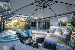 177 Ingram Blvd in Rotonda West, FL - Building Photo