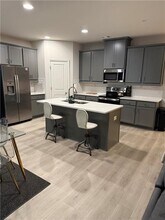 2957 Cottage Ln in College Park, GA - Building Photo - Building Photo