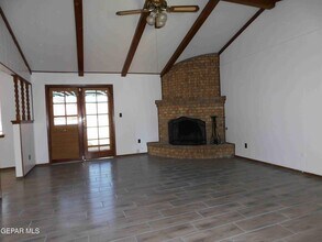 11249 War Feather Dr in El Paso, TX - Building Photo - Building Photo