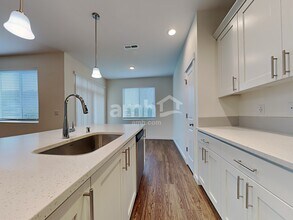 1013 NE 11th Way in Battle Ground, WA - Foto de edificio - Building Photo