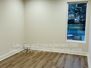136 Greentree Dr in Lafayette, LA - Building Photo - Building Photo