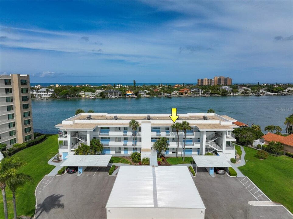 770 Island Way in Clearwater, FL - Building Photo