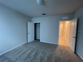 9675 Rally Spring Lp in Wesley Chapel, FL - Building Photo - Building Photo