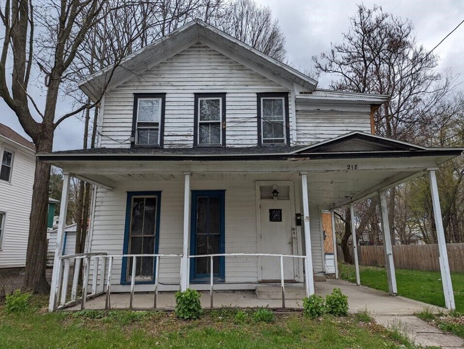 218 South Ave in Elmira, NY - Building Photo