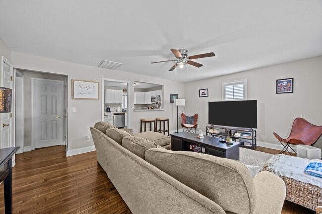 property at 1002 Amesbury Rd