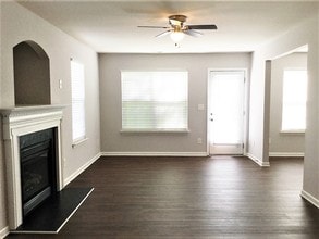 121 Whitby Dr in Mount Holly, NC - Building Photo - Building Photo