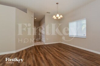 1341 Banbridge Drive in Kissimmee, FL - Foto de edificio - Building Photo