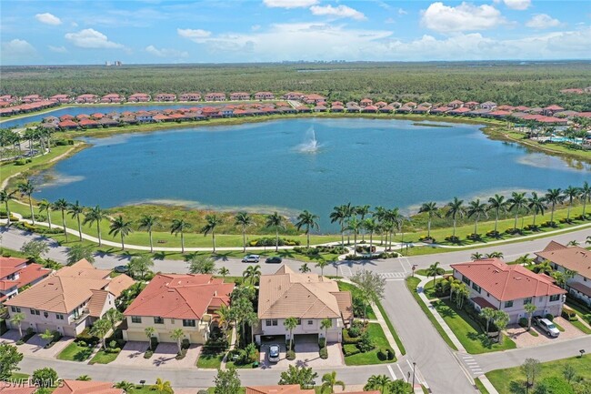 property at 1423 Santiago Cir