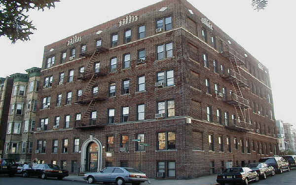 1621-1625 Palisade Ave in Union City, NJ - Foto de edificio - Building Photo