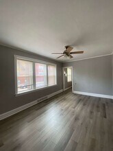 3035 W Addison St, Unit 1 in Chicago, IL - Building Photo - Building Photo
