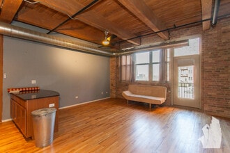 1500 W Monroe St, Unit # 0315 in Chicago, IL - Foto de edificio - Building Photo