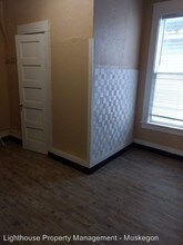 1111 Sanford St in Muskegon, MI - Building Photo - Building Photo