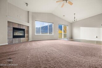 20444 Granite Park Cir in Anchorage, AK - Foto de edificio - Building Photo
