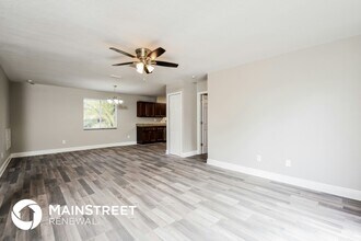 8181 Albatross Rd in Ft. Myers, FL - Building Photo - Building Photo