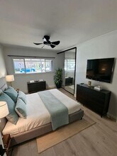 1930 Magnolia Ave in Long Beach, CA - Building Photo - Building Photo