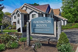 Huntington Woods in Bristol, CT - Building Photo - Building Photo