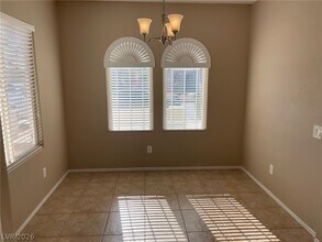 5124 Amethyst Creek Ct in Las Vegas, NV - Building Photo - Building Photo