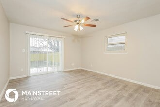 2005 Fox Ave in Moore, OK - Building Photo - Building Photo