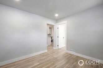 42 W 500 N in Salt Lake City, UT - Building Photo - Building Photo