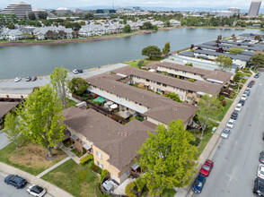 Marina Gardens in San Mateo, CA - Building Photo - Building Photo