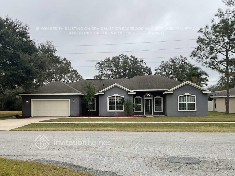 12840 Helen Dr in Grand Island, FL - Building Photo