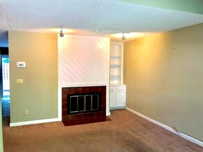 4411 Kaplan Dr in Raleigh, NC - Building Photo - Building Photo