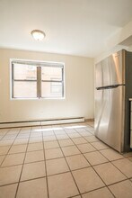 1660 W Pratt Blvd in Chicago, IL - Building Photo - Building Photo