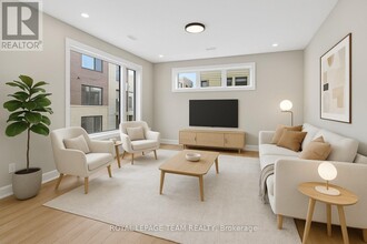 301 Glenroy Gilbert Dr in Ottawa, ON - Building Photo - Building Photo