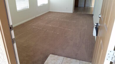 9319 Fitzwilliam Ave in Las Vegas, NV - Building Photo - Building Photo