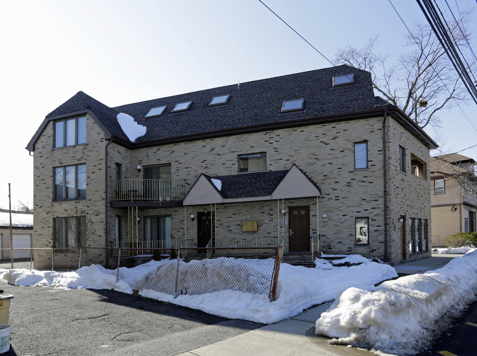 Neil Bortolus Building in Little Ferry, NJ - Building Photo