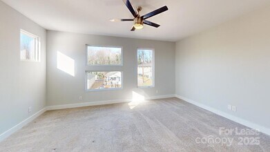 423 Coxe Ave in Charlotte, NC - Building Photo - Building Photo