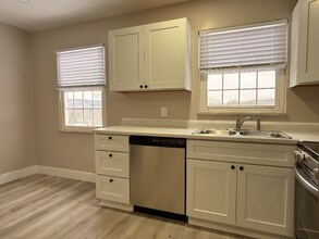 714 Pershing St in Ellwood City, PA - Building Photo - Building Photo